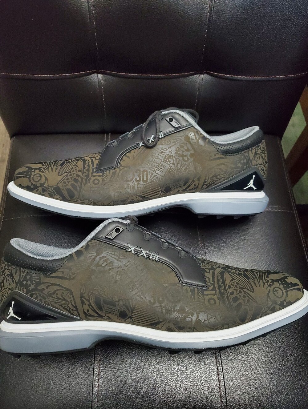 Jordan Men’s Brown and Black Patterned Golf Sneakers Sz 14